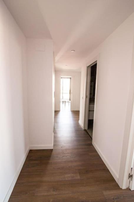 Apartamento 3-2 Apartamento De Diseno En El Centro De Reus Exterior foto